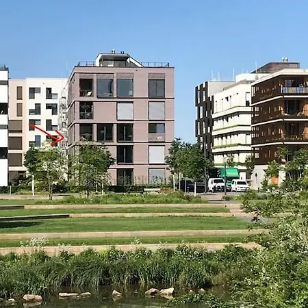 Apartment Schickes 2-zi-apartment Am Neckarufer Buga-park Mit Tg-stellplatz