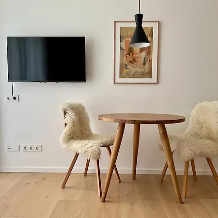 Schickes 2-zi-apartment Am Neckarufer Buga-park Mit Tg-stellplatz Διαμέρισμα *