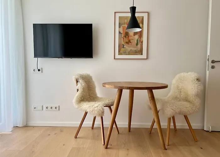 Schickes 2-zi-apartment Am Neckarufer Buga-park Mit Tg-stellplatz Apartment *